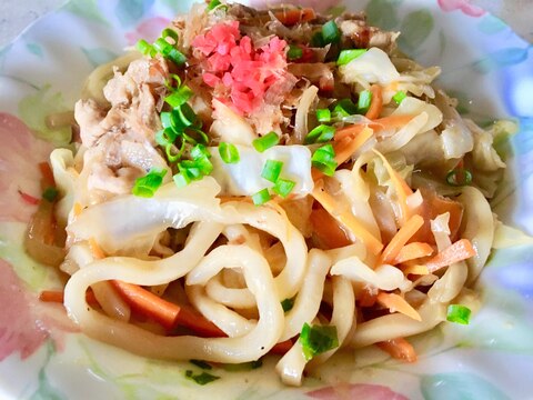 冷凍うどんで簡単♪【焼きうどん、醤油味】